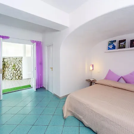 فندق مبيت وإفطار Relais Romildanna 3*