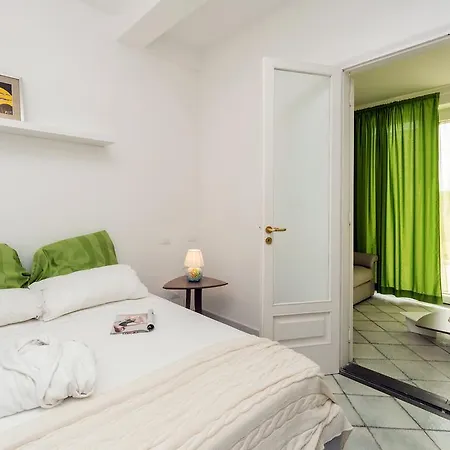 فندق مبيت وإفطار Relais Romildanna Forio di Ischia