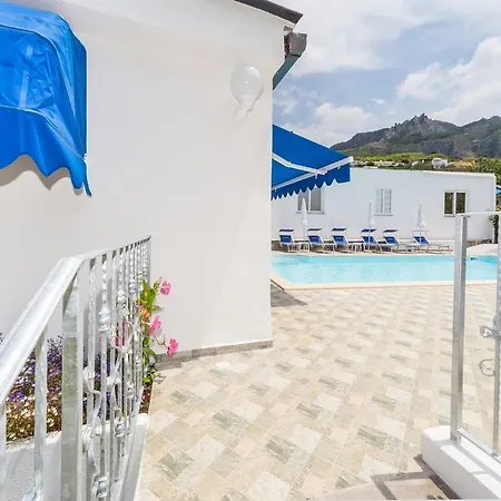Relais Romildanna فندق مبيت وإفطار