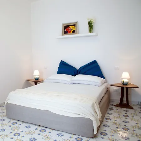 فندق مبيت وإفطار Relais Romildanna 3*