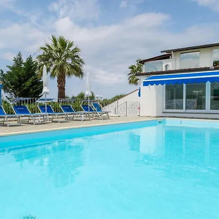 Bed & Breakfast Relais Romildanna 3*
